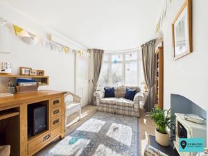 Snug/Ground Floor Bedroom- click for photo gallery